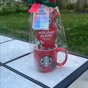 Starbucks Red Holiday Blend Mug Set